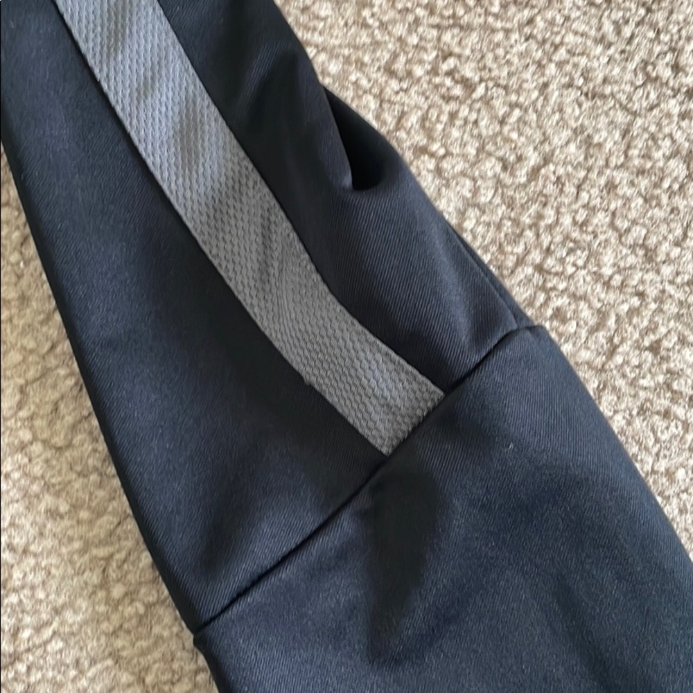 Nike Light Jacket - Picture 3 of 3